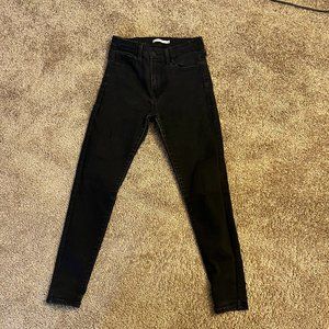 Levi's 720 High Rise Super Skinny Jeans- Size 28